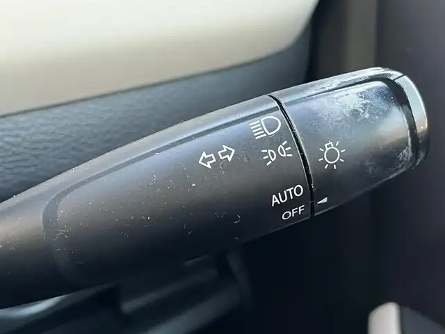 スズキ ハスラー F リミテッド Ⅱ 栃木県 2018(平30)年 8.8万km ブルーイッシュブラックパール/シルバー2トーン (株)IDOMが運営する【じしゃロン宇都宮店】の自社ローン対象車両になります。こちらは現金ご利用時の価格です。自社ローンご希望の方は別途その旨お申付け下さい。/シートヒーター/スマートキー/プッシュボタンスタート/ＨＩＤヘッドライト/オートライト/衝突軽減ブレーキ/電動格納ミラー/アイドリングストップ/フロアマット