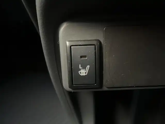 スズキ ハスラー F リミテッド Ⅱ 栃木県 2018(平30)年 8.8万km ブルーイッシュブラックパール/シルバー2トーン (株)IDOMが運営する【じしゃロン宇都宮店】の自社ローン対象車両になります。こちらは現金ご利用時の価格です。自社ローンご希望の方は別途その旨お申付け下さい。/シートヒーター/スマートキー/プッシュボタンスタート/ＨＩＤヘッドライト/オートライト/衝突軽減ブレーキ/電動格納ミラー/アイドリングストップ/フロアマット