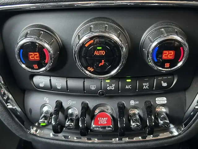ＭＩＮＩ ＢＭＷ ミニ クラブマン クーパーD 京都府 2020(令2)年 5.8万km MINI Yoursエニグマティックブラック ・ワンオーナー/・衝突軽減ブレーキ/・レーダークルコン/・ターボ車/・純正HDDナビ/・AM/FM/BT/USB/・バックカメラ/・前後PDC/・シートヒーター/・LEDヘッドライト/・純正１７インチAW/・ETC/・AAC/・スマートキー/スペアキー有/・サイドエアバッグ/カーテンエアバッグ/・取扱説明書/・保証書