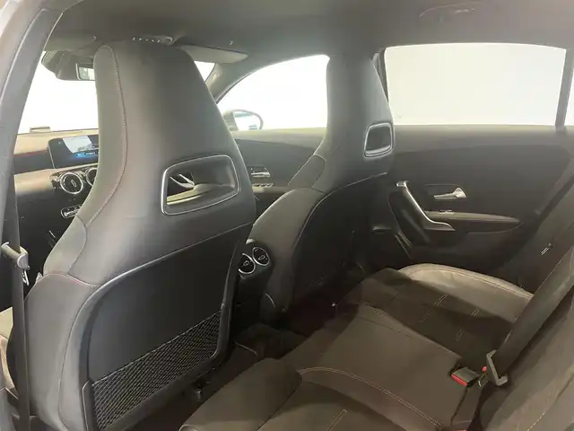メルセデス・ベンツ Ａ１８０ スタイル AMGライン 愛知県 2018(平30)年 3.1万km マウンテングレー レーダーセーフティＰＫＧ　/ナビゲーションＰＫＧ　/ハーフレザー　/シートヒーター　/ＭＢＵＸ　/Ｂｌｕｅｔｏｏｔｈ　/フルセグＴＶ　/バックカメラ　/ＡＣＣ　/ＬＣＡ　/ＬＫＡ　/ＢＳＭ　/ワイヤレスチャージ　/ＥＴＣ２．０/プッシュスタート/アイドリングストップ/ウィンカーミラー