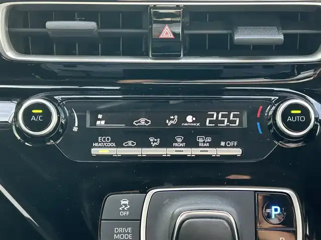 トヨタ アクア G 島根県 2021(令3)年 2.8万km シルバーM トヨタセーフティセンス/純正ディスプレイオーディオ/フルセグTV/Bluetooth/レーダークルーズコントロール/ステアリングスイッチ/前後ドライブレコーダー /LEDオートライト/オートマチックハイビーム /ビルトインETC/スマートキー/スペアキー /プッシュスタート /純正フロアマット/ドアバイザー/アルミホイール付きスタッドレス積み込み