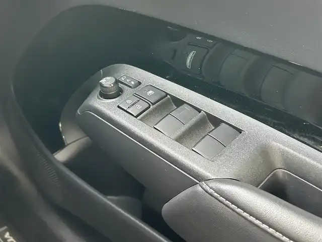 トヨタ アクア G 島根県 2021(令3)年 2.8万km シルバーM トヨタセーフティセンス/純正ディスプレイオーディオ/フルセグTV/Bluetooth/レーダークルーズコントロール/ステアリングスイッチ/前後ドライブレコーダー /LEDオートライト/オートマチックハイビーム /ビルトインETC/スマートキー/スペアキー /プッシュスタート /純正フロアマット/ドアバイザー/アルミホイール付きスタッドレス積み込み