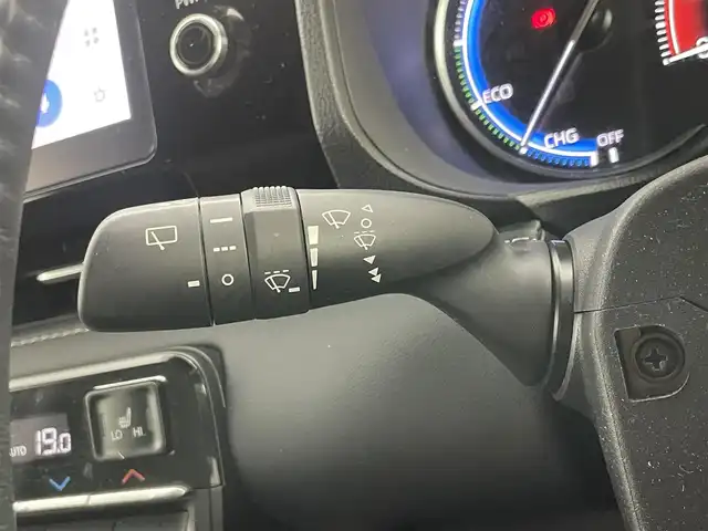 トヨタ ノア ハイブリッド S－Z 岡山県 2022(令4)年 3万km アティチュードブラックマイカ 純正１０.5インチディスプレイオーディオ/（CD/DVD/BT/TV/Carplay/HDMI/USB)/純正14インチ後席モニター/トヨタチームメイト/・アドバンストパーク/・アドバンストドライブ/パノラミックビューモニター/両側パワースライドドア/前後コーナーセンサー/前席シートヒーター/イージークローザーバックドア/LEDヘッドライト/LEDフォグライト/スペアキー