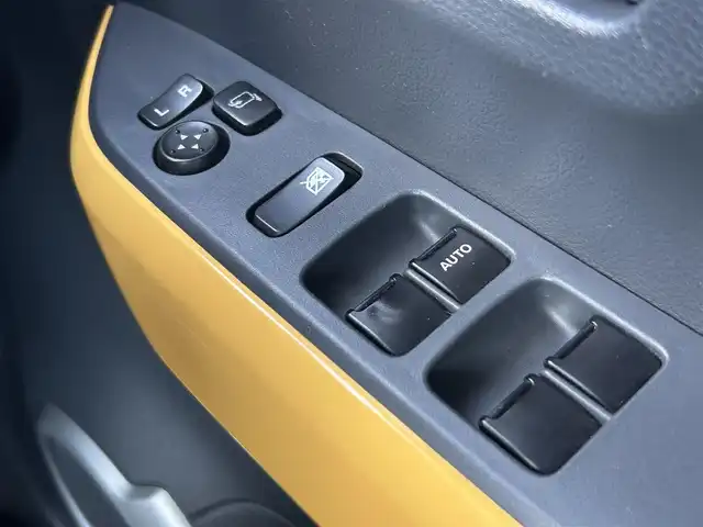 スズキ ハスラー G ターボ 奈良県 2016(平28)年 5.8万km アクティブイエロー/ブラック2トーンルーフ 純正ナビ/（フルセグ／ＢＴ／ＣＤ／ＤＶＤ）/衝突軽減システム/横滑り防止/アイドリングストップ/シートヒーター/電動格納ミラー/プッシュスタート/スマートキー