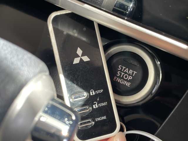 三菱 ｅＫスペース カスタムG e－アシスト 愛知県 2016(平28)年 6.2万km シルキーホワイト SDナビ　ＳＤカードなし/後席モニター/片側パワースライド/バックカメラ/純正アルミホイール/衝突軽減システム/フルセグ/CD DVD/Bluetooth/スマートキー/プッシュスタート