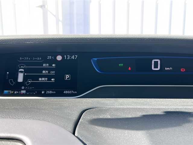 日産 セレナ e－パワー ハイウェイスター V 三重県 2019(令1)年 4.9万km ブリリアントホワイトパール 社外ナビ /両側パワースライドドア/BSM /ビルトインETC /前後ドライブレコーダー /クルーズコントロール /衝突軽減ブレーキ /LEDヘッドライト /オートライト /革巻きステアリング /ステアリングスイッチ /フロアマット /電動格納ミラー/禁煙車