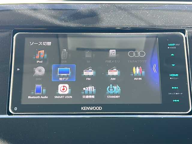 日産 セレナ e－パワー ハイウェイスター V 三重県 2019(令1)年 4.9万km ブリリアントホワイトパール 社外ナビ /両側パワースライドドア/BSM /ビルトインETC /前後ドライブレコーダー /クルーズコントロール /衝突軽減ブレーキ /LEDヘッドライト /オートライト /革巻きステアリング /ステアリングスイッチ /フロアマット /電動格納ミラー/禁煙車