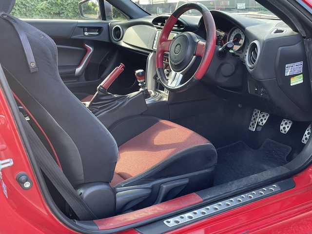 トヨタ ８６ GT 大分県 2014(平26)年 10.1万km ライトニングレッド モデリスタエアロ/WORK17インチアルミホイール/ガナドールマフラー/車高調（レンチなし）/純正ナビ/地デジ/Bluetooth/純正HIDヘッドライト/オートライトコントロール/スマートキー/エンジンプッシュスタート/ETC