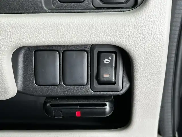 三菱 ｅＫワゴン E 大分県 2017(平29)年 3.7万km アメジストブラック 社外ナビ（AVIC-RZ300）/CD/DVD/AM/FM/シートヒーター/フロアマット/パワーウィンドウ/パワーステアリング/ベンチシート