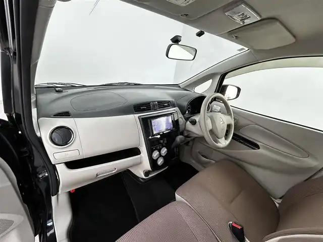 三菱 ｅＫワゴン E 大分県 2017(平29)年 3.7万km アメジストブラック 社外ナビ（AVIC-RZ300）/CD/DVD/AM/FM/シートヒーター/フロアマット/パワーウィンドウ/パワーステアリング/ベンチシート