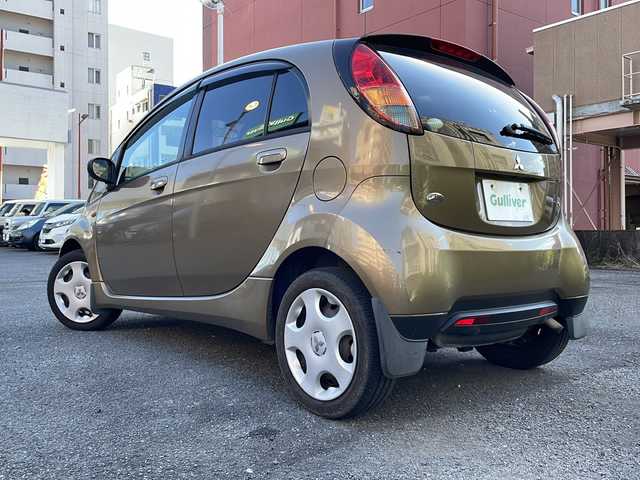 三菱 ｉ M 宮崎県 2006(平18)年 8.6万km ジンジャーブラウンメタリック ドアバイザー/電動格納ミラー/ＣＤチェンジャー/純正フロアマット/パワーウィンドウ/パワーステアリング/リモコンキー