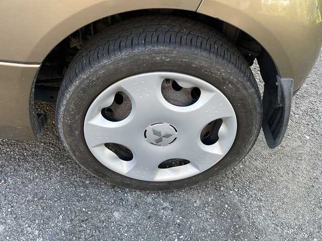 三菱 ｉ M 宮崎県 2006(平18)年 8.6万km ジンジャーブラウンメタリック ドアバイザー/電動格納ミラー/ＣＤチェンジャー/純正フロアマット/パワーウィンドウ/パワーステアリング/リモコンキー