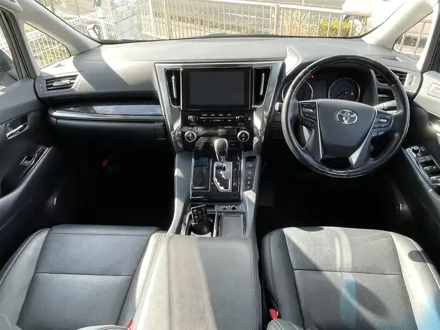 トヨタ アルファード S Cパッケージ 長野県 2020(令2)年 5.9万km ホワイトパールクリスタルシャイン 4WD/純正ナビ/・Bluetooth/TV/CD/DVD/バックカメラ/フリップダウンモニター/純正ETC/サンルーフ/オットマン/電動リアゲート/社外ドライブレコーダー前後/純正フロアマット/メモリパワーシート/レザーシート/前席シートヒーター/前席エアシート/両側パワースライド/純正１８インチAW/コーナーセンサー前後/LEDオートライト/オートマチックハイビーム/ステアリングヒーター/ドアバイザー/スペアキー１本/クルーズコントロール追走あり/取り扱い説明書/保証書