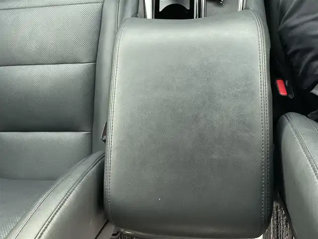 トヨタ アルファード S Cパッケージ 長野県 2020(令2)年 5.9万km ホワイトパールクリスタルシャイン 4WD/純正ナビ/・Bluetooth/TV/CD/DVD/バックカメラ/フリップダウンモニター/純正ETC/サンルーフ/オットマン/電動リアゲート/社外ドライブレコーダー前後/純正フロアマット/メモリパワーシート/レザーシート/前席シートヒーター/前席エアシート/両側パワースライド/純正１８インチAW/コーナーセンサー前後/LEDオートライト/オートマチックハイビーム/ステアリングヒーター/ドアバイザー/スペアキー１本/クルーズコントロール追走あり/取り扱い説明書/保証書