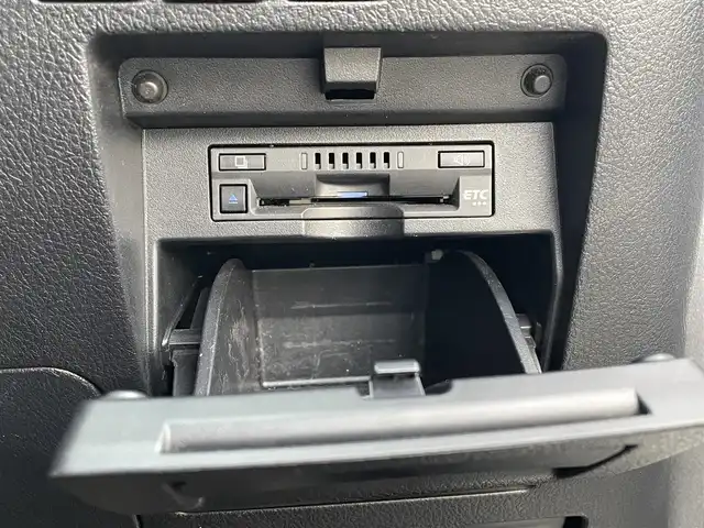 トヨタ アルファード S Cパッケージ 長野県 2020(令2)年 5.9万km ホワイトパールクリスタルシャイン 4WD/純正ナビ/・Bluetooth/TV/CD/DVD/バックカメラ/フリップダウンモニター/純正ETC/サンルーフ/オットマン/電動リアゲート/社外ドライブレコーダー前後/純正フロアマット/メモリパワーシート/レザーシート/前席シートヒーター/前席エアシート/両側パワースライド/純正１８インチAW/コーナーセンサー前後/LEDオートライト/オートマチックハイビーム/ステアリングヒーター/ドアバイザー/スペアキー１本/クルーズコントロール追走あり/取り扱い説明書/保証書