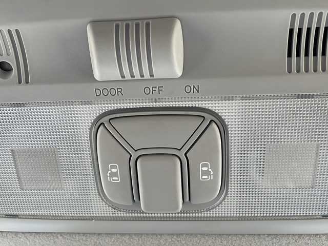 トヨタ エスティマ アエラス プレミアムエディション 福島県 2013(平25)年 18.9万km ホワイトパールクリスタルシャイン 社外ナビゲーション/型番：MDV-Z700W/【CD/DVD/SD/USB/BT/TV】/バックカメラ/フリップダウンモニター/ビルトインETC/レーダー探知機/型番：AR-G1A/両側電動スライドドア/クルーズコントロール/HIDオートライト/ルーフBOX/社外フロアマット/純正ドアバイザー