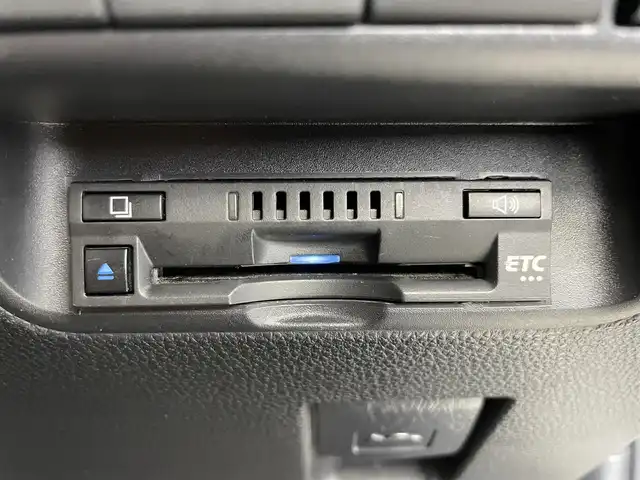 トヨタ アクア G 富山県 2022(令4)年 5.1万km プラチナホワイトパールマイカ 純正ナビ（bluetooth）/バックカメラ/前後コーナーセンサー/ビルトインETC/社外ドライブレコーダー（前）/ACC/PCS（プリクラッシュ）/LTA（レーンキープ）/先行車発進告知/アクセサリーコンセント（AC100V）/スマートキー/プッシュスタート/オートライト/LED/DRIVE MODE切替（POWER+、ECO）/EVモード/横滑防止装置/取説