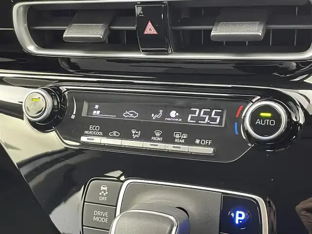 トヨタ アクア G 富山県 2022(令4)年 5.1万km プラチナホワイトパールマイカ 純正ナビ（bluetooth）/バックカメラ/前後コーナーセンサー/ビルトインETC/社外ドライブレコーダー（前）/ACC/PCS（プリクラッシュ）/LTA（レーンキープ）/先行車発進告知/アクセサリーコンセント（AC100V）/スマートキー/プッシュスタート/オートライト/LED/DRIVE MODE切替（POWER+、ECO）/EVモード/横滑防止装置/取説