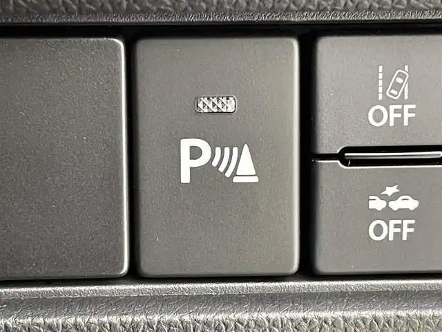 スズキ スイフト スポーツ ZC33S ファイナルED 群馬県 2025(令7)年 0.1千km ピュアホワイトパール/ブラック2トーンルーフ 登録済未使用車：登録時走行距離12km/特別仕様車【ZC33S Final Edition】/・専用装備/（専用エクステリア　フロントグリル/LEDフロントフォグランプ　フォグランプベゼル/17インチアルミホイール/ブレーキキャリパー【レッド】/Cピラーデカール/エンブレム）/・ヒートグラデーション加飾/ツートーンルーフ/＝＝＝＝＝＝＝＝/特別仕様車　登録済未使用車　１７インチアルミ　キャリパー　ヒートグラデーション加飾　ツートーンルーフ　デュアルカメラブレーキサポート　追従クルーズコントロール　シートヒーター　スマートキー　６ＭＴ/オーディオレス　欠穴