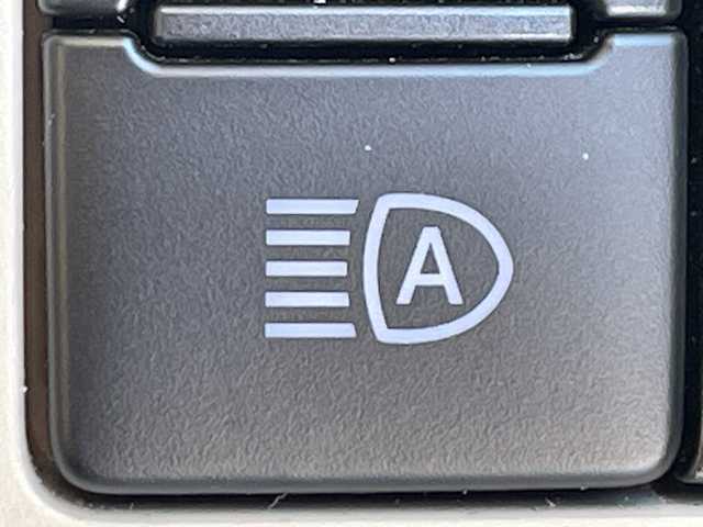 ダイハツ ムーヴ キャンバス G メイクアップ リミテッド　SAⅢ 道北・旭川 2019(令1)年 0.9万km パールホワイトⅢ/ファインミントメタリック 2トーン /4WD//禁煙車//純正ナビ/CD/DVD/BT/フルセグ/SD/HDMI//パノラミックビューモニター//両側パワースライドドア//アイドリングストップ//オートライト//スマートアシスト3/衝突軽減ブレーキ/誤発進抑制機能/対自転車・歩行者警報ブレーキ/オートハイビーム/前方発進お知らせ機能//ETC//ナビ連動ドライブレコーダー//横滑り防止//LEDヘッドライト//ステアリングスイッチ//純正フロアマット//ドアバイザー//保証書//スペアキー