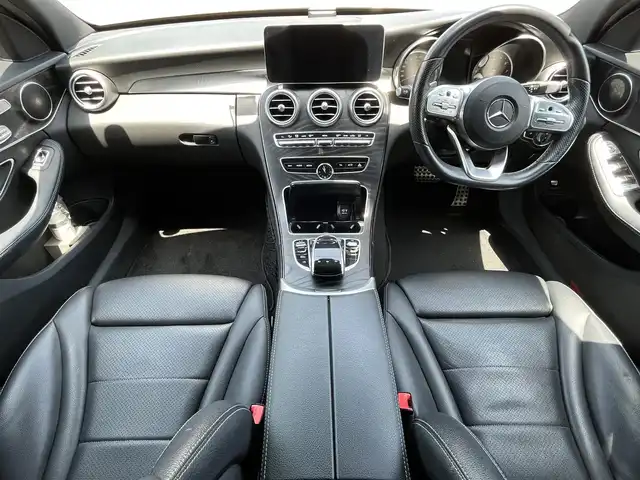 メルセデス・ベンツ Ｃ２００ ステーションワゴン アバンギャルドAMGライン 愛知県 2019(令1)年 8.8万km ポーラホワイト /禁煙車/正規ディーラ車//純正HDDナビ・フルセグTV・ドラレコ//バックカメラ/ビルトインETC2.0//アテンションアシスト//アダプディブハイビームアシストプラス//アクティブブレーキアシスト//クルーズコントロール//レーンチェンジアシスト//ブラインドスポッドアシスト//パーキングアシスト//レーンキープアシスト//エマージェンシーストップアシスト//PRE-SAFE//PRE-SAFEサウンド//ESP【横滑り防止】//CPA【衝突警告システム】//前後クリアランスソナー//道路標識アシスト//前席パワーシート・シートヒーター// 電動開閉テールゲート//社外18インチアルミホイール【スタッドレス】//純正18インチアルミホイール積込//LEDヘッドライト・オートライト//プッシュスタート//パドルシフト//革巻きステアリング・ステアリングスイッチ//電動格納ミラーウインカー//アイドリングストップ//タイヤ空気圧警告//スペアキー1本//取扱説明書//保証書