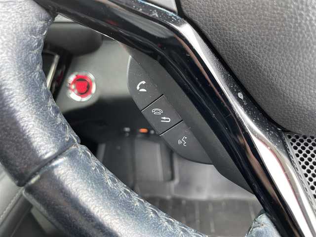 ホンダ ヴェゼル X ホンダセンシング 滋賀県 2018(平30)年 4.9万km プレミアムクリスタルレッドM 純正SDナビ/【フルセグTV、CD・DVD、Bluetooth】/バックカメラ/衝突被害軽減システム/車線逸脱警報/追従式クルーズコントロール/ハーフレザーシート/横滑り防止装置/ビルトインETC/ドライブレコーダー/アイドリングストップ/LEDヘッドライト/オートライト/フォグランプ/純正16インチAW/シートヒーター/電動パーキングブレーキ/プッシュスタート/スマートキー/純正フロアマット/スペアキー