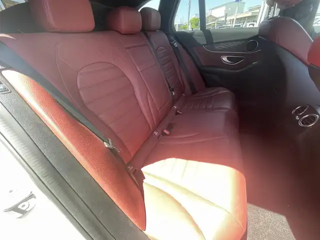 メルセデス・ベンツ Ｃ２００ ワゴン スポーツ 本革 栃木県 2017(平29)年 6.8万km ダイヤモンドホワイト レーダーセーフティパッケージ/赤革シート/エアバランスパッケージ/ナビ/フルセグTV/バックカメラ/ETC/パワーバックドア/　フットオープナー/パワーシート /シートヒーター /ディストロニック /パークトロニック /レーンキープアシスト/ブラインドスポット /ドライブレコーダー前後/アンビエントライト