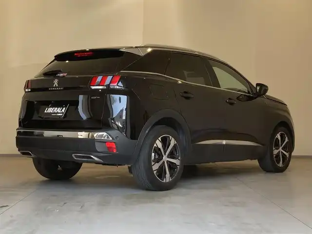 プジョー ３００８ GT ブルー HDi 熊本県 2020(令2)年 5.9万km 黒 ・スマートキー/・プッシュスタート/・パノラマサンルーフ/・アクティブセーフティブレーキ/・疲労検知/・インテリジェントハイビーム/・レーンキープアシスト/・パーキングアシスト/・パーキングセンサー/・ブラインドスポットモニター/・疲労検知/・クルーズコントロール(追従式)/・ハーフレザーシート/・D席パワーシート/・前席シートヒーター /・純正メモリナビ/　【Bluetooth・USB・AppleCarPlay・AndroidAuto】/・フルセグTV/・バックカメラ/・フロントカメラ＆左サイドカメラ/・ETC/・パワーバックドア/・LEDヘッドランプ/・LEDフォグランプ/・純正マット