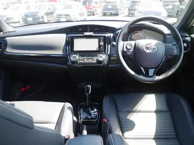 トヨタ カローラ フィールダー 1．5G ダブルバイビー 千葉県 2018(平30)年 3.2万km ブラックマイカ Toyota Safety Sense/・プリクラッシュセーフティ/・レーンディパーチャーアラート/・オートハイビーム/純正SDナビ/地デジTV/【DVD/CD再生機能　Bluetooth接続】/ハーフレザーシート/革巻きステアリング/LEDヘッドライト/LEDフォグライト/ウインカーミラー/純正16インチアルミホイル/サイド/カーテンエアバッグ/スマートキー
