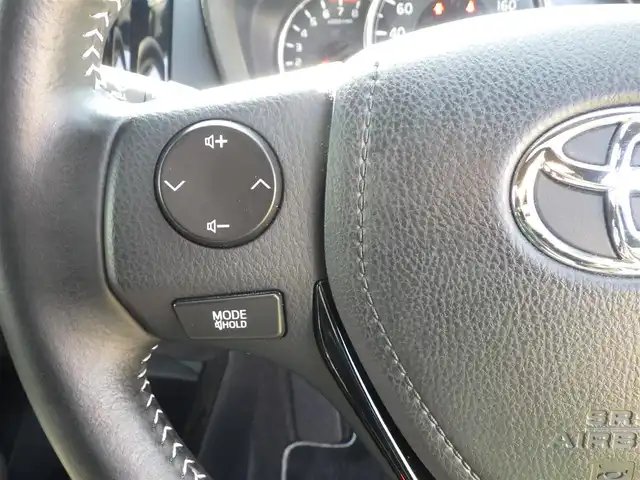 トヨタ カローラ フィールダー 1．5G ダブルバイビー 千葉県 2018(平30)年 3.2万km ブラックマイカ Toyota Safety Sense/・プリクラッシュセーフティ/・レーンディパーチャーアラート/・オートハイビーム/純正SDナビ/地デジTV/【DVD/CD再生機能　Bluetooth接続】/ハーフレザーシート/革巻きステアリング/LEDヘッドライト/LEDフォグライト/ウインカーミラー/純正16インチアルミホイル/サイド/カーテンエアバッグ/スマートキー