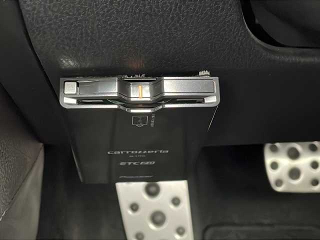 トヨタ ８６ GT 愛知県 2018(平30)年 5.2万km ピュアレッド /禁煙//後期/F型//トルセンLSD//社外メモリナビ//AM/FM/CD/DVD/SD/USB/BT//フルセグTV//バックカメラ//ETC//クルーズコントロール//社外デジタルインナーミラー//Bi-BeamオートベアリングLEDヘッドライト//フォグランプ//純正17インチアルミホイール//フォグランプ//本革巻きステアリング//ステアリングスイッチ//パドルシフト//MTモード付きAT//TRACK モード//SNOW/SPORTモード//電動格納ミラー//横滑り防止装置//プッシュスタート//スマートキー//保証書//取扱説明書