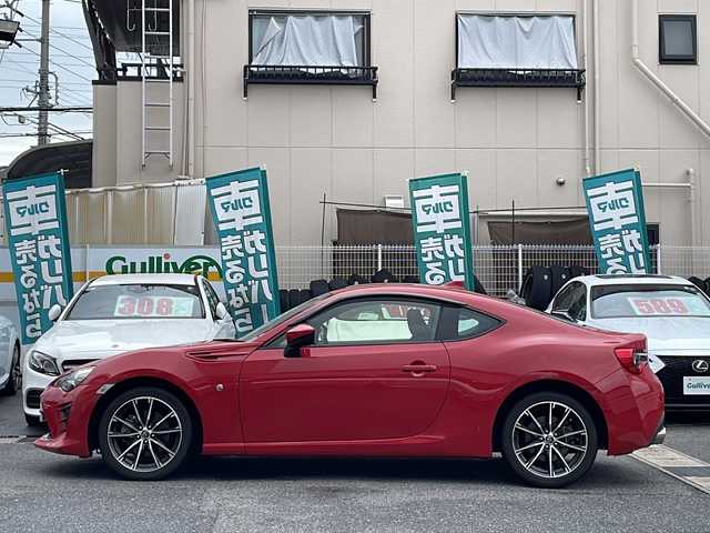 トヨタ ８６ GT 愛知県 2018(平30)年 5.2万km ピュアレッド /禁煙//後期/F型//トルセンLSD//社外メモリナビ//AM/FM/CD/DVD/SD/USB/BT//フルセグTV//バックカメラ//ETC//クルーズコントロール//社外デジタルインナーミラー//Bi-BeamオートベアリングLEDヘッドライト//フォグランプ//純正17インチアルミホイール//フォグランプ//本革巻きステアリング//ステアリングスイッチ//パドルシフト//MTモード付きAT//TRACK モード//SNOW/SPORTモード//電動格納ミラー//横滑り防止装置//プッシュスタート//スマートキー//保証書//取扱説明書
