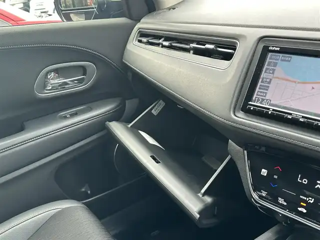 ホンダ ヴェゼル ハイブリッド Z ホンダセンシング 島根県 2018(平30)年 5万km ミッドナイトブルービームM 純正ナビ/ホンダセンシング/CD/DVD/DTV/Bluetooth/バックカメラ/ドライブレコーダー/レーダークルーズコントロール/LEDオートライト/ステアリングスイッチ/ハーフレザーシート/運転席/助手席シートヒーター/ビルトインETC/純正フロアマット/ドアバイザー/スマートキー/スペアキー/プッシュスタート/純正アルミホイール/取扱説明書
