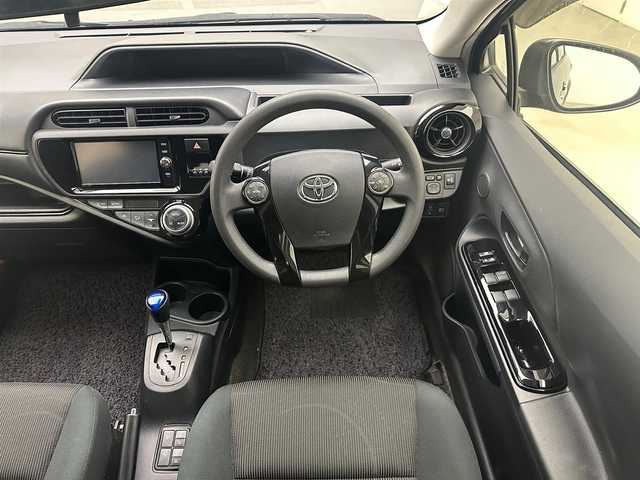 トヨタ アクア S スタイルブラック 茨城県 2017(平29)年 6.7万km ディープアメジストマイカメタリック 純正SDナビ（NSZT-W66T）/（フルセグ/CD/DVD/SD/Bluetooth）/バックカメラ/ビルトインETC/純正ドアバイザー/オートハイビーム/PCS/LDA/ヘッドライトレベライザー