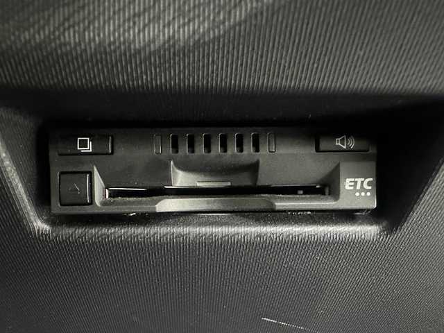 トヨタ アクア S スタイルブラック 茨城県 2017(平29)年 6.7万km ディープアメジストマイカメタリック 純正SDナビ（NSZT-W66T）/（フルセグ/CD/DVD/SD/Bluetooth）/バックカメラ/ビルトインETC/純正ドアバイザー/オートハイビーム/PCS/LDA/ヘッドライトレベライザー