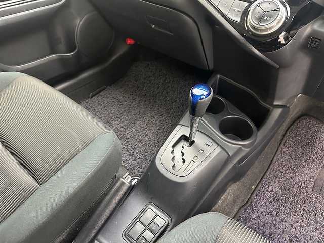 トヨタ アクア S スタイルブラック 茨城県 2017(平29)年 6.7万km ディープアメジストマイカメタリック 純正SDナビ（NSZT-W66T）/（フルセグ/CD/DVD/SD/Bluetooth）/バックカメラ/ビルトインETC/純正ドアバイザー/オートハイビーム/PCS/LDA/ヘッドライトレベライザー