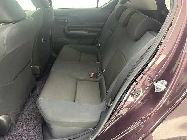 トヨタ アクア S スタイルブラック 茨城県 2017(平29)年 6.7万km ディープアメジストマイカメタリック 純正SDナビ（NSZT-W66T）/（フルセグ/CD/DVD/SD/Bluetooth）/バックカメラ/ビルトインETC/純正ドアバイザー/オートハイビーム/PCS/LDA/ヘッドライトレベライザー