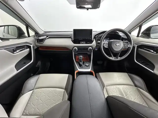 トヨタ ＲＡＶ４ アドベンチャー 道央・札幌 2020(令2)年 5.2万km アーバンカーキ ・４WD/・純正9インチナビ/　CD/DVD/SD/BT/フルセグ/・バックカメラ/・デジタルインナーミラー/・ビルトインETC/・トヨタセーフティセンス/・レーダークルーズコントロール/・レーンキープアシスト/・オートハイビーム/・クリアランスソナー/・JAOS製バンパーガード/・JAOS製サイドガード/・パワーシート/・LEDヘッドライト/・フォグライト/・オートライト/・プッシュスタート/・スマートキー/・純正フロアマット/・ドアバイザー