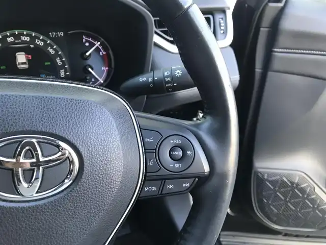 トヨタ ＲＡＶ４ G Zパッケージ 和歌山県 2019(令1)年 5.1万km アティチュードブラックマイカ 社外ALPINE9型SDナビ（X9Z）/　CD/DVD/Blutooth/SD/フルセグ/助手席側9型リアモニター（ALPINE SSA9）/モデリスタエアロ/デジタルインナーミラー/トヨタセーフティセンス/・衝突被害軽減ブレーキ/・BSM/・クリアランスソナー/・レーダークルーズコントロール/・オートマチックハイビーム/・レーンキープアシスト/パノラマムーンルーフ/運転席パワーシート/前席シートヒーター/ステアリングヒーター/電動リアゲート/LEDヘッドライト/ビルトインETC/バックカメラ/横滑り防止/取扱説明書/保証書