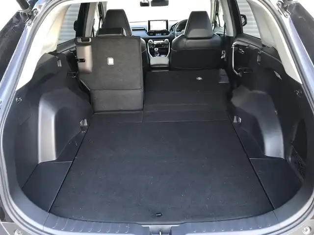 トヨタ ＲＡＶ４ G Zパッケージ 和歌山県 2019(令1)年 5.1万km アティチュードブラックマイカ 社外ALPINE9型SDナビ（X9Z）/　CD/DVD/Blutooth/SD/フルセグ/助手席側9型リアモニター（ALPINE SSA9）/モデリスタエアロ/デジタルインナーミラー/トヨタセーフティセンス/・衝突被害軽減ブレーキ/・BSM/・クリアランスソナー/・レーダークルーズコントロール/・オートマチックハイビーム/・レーンキープアシスト/パノラマムーンルーフ/運転席パワーシート/前席シートヒーター/ステアリングヒーター/電動リアゲート/LEDヘッドライト/ビルトインETC/バックカメラ/横滑り防止/取扱説明書/保証書
