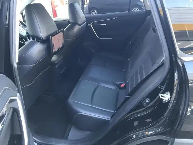 トヨタ ＲＡＶ４ G Zパッケージ 和歌山県 2019(令1)年 5.1万km アティチュードブラックマイカ 社外ALPINE9型SDナビ（X9Z）/　CD/DVD/Blutooth/SD/フルセグ/助手席側9型リアモニター（ALPINE SSA9）/モデリスタエアロ/デジタルインナーミラー/トヨタセーフティセンス/・衝突被害軽減ブレーキ/・BSM/・クリアランスソナー/・レーダークルーズコントロール/・オートマチックハイビーム/・レーンキープアシスト/パノラマムーンルーフ/運転席パワーシート/前席シートヒーター/ステアリングヒーター/電動リアゲート/LEDヘッドライト/ビルトインETC/バックカメラ/横滑り防止/取扱説明書/保証書