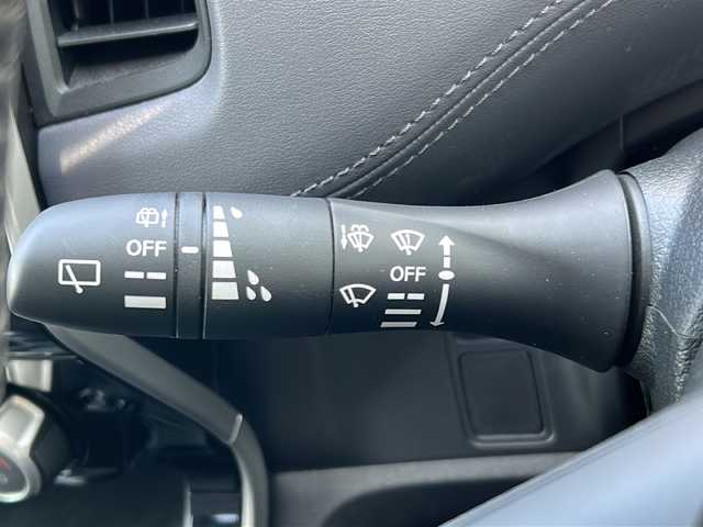 日産 セレナ e－パワー ハイウェイスター V 福岡県 2019(令1)年 3.9万km ブリリアントホワイトパール ・純正ナビ（フルセグ/CD/DVD）/・全方位カメラ/・両側パワースライドドア/・エマージェンシーブレーキ/・オートクルーズコントロール/・クリアランスソナー/・レーンキープアシスト/・横滑り防止装置/・BSM/・LEDヘッドライト/・LEDフォグライト/・オートライト/・純正16インチAW/・ドライブレコーダー/・スペアキー/・USB入力端子/・純正フロアマット/・インテリジェントキー