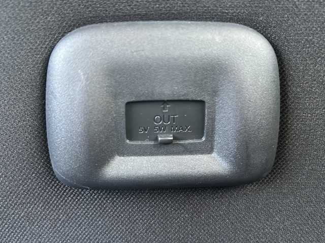 日産 セレナ e－パワー ハイウェイスター V 福岡県 2019(令1)年 3.9万km ブリリアントホワイトパール ・純正ナビ（フルセグ/CD/DVD）/・全方位カメラ/・両側パワースライドドア/・エマージェンシーブレーキ/・オートクルーズコントロール/・クリアランスソナー/・レーンキープアシスト/・横滑り防止装置/・BSM/・LEDヘッドライト/・LEDフォグライト/・オートライト/・純正16インチAW/・ドライブレコーダー/・スペアキー/・USB入力端子/・純正フロアマット/・インテリジェントキー