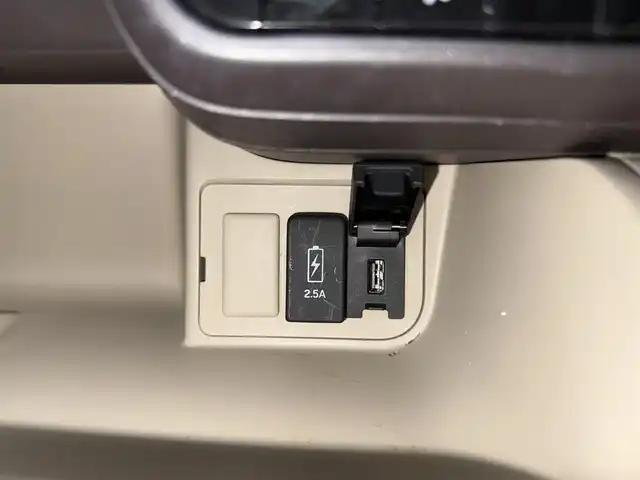 ホンダ Ｎ ＢＯＸ G L ホンダセンシング 京都府 2018(平30)年 6.9万km クリスタルブラックパール ホンダセンシング/・衝突軽減ブレーキ/・誤発進抑制機能/・後方誤発進抑制機能/・先行車発進お知らせ機能/・アダブティブクルーズコントロール/・オートハイビーム/・路外逸脱抑制機能/カロッツェリアメモリーナビ、地デジ/バックカメラ/運転席シートヒーター/ビルトインETC/左側パワースライドドア/ステアリングスイッチ/USB端子