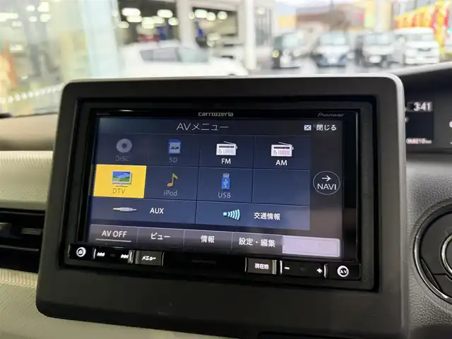 ホンダ Ｎ ＢＯＸ G L ホンダセンシング 京都府 2018(平30)年 6.9万km クリスタルブラックパール ホンダセンシング/・衝突軽減ブレーキ/・誤発進抑制機能/・後方誤発進抑制機能/・先行車発進お知らせ機能/・アダブティブクルーズコントロール/・オートハイビーム/・路外逸脱抑制機能/カロッツェリアメモリーナビ、地デジ/バックカメラ/運転席シートヒーター/ビルトインETC/左側パワースライドドア/ステアリングスイッチ/USB端子