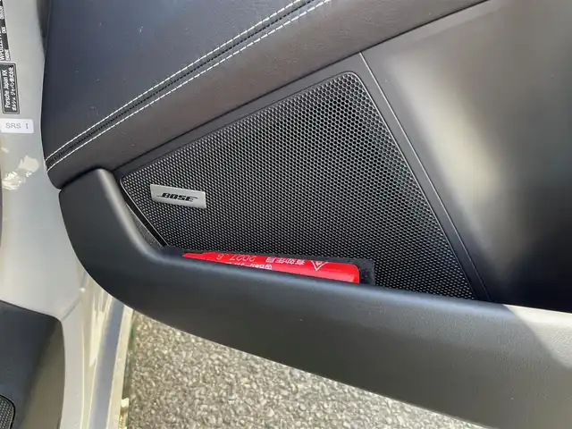 ポルシェ ポルシェ ９１１ カレラ4 GTS 神奈川県 2023(令5)年 0.4万km グレー サンルーフ/スポーツクロノ/スポーツエグゾースト/PASM/純正20/21インチAW/エクステリアパッケージ/電動リヤスポイラー/レッドブレーキキャリパー/LEDヘッドライト/ハーフレザーシート/前席パワーシート/シートヒーター/アルカンターラステアリング/アルカンターラトリム/センターコンソールPORSCHE刺繍/BOSEスピーカー/レーダークルーズコントロール/PCS/BSM/コーナーセンサー/純正メモリーナビ/純正USB/BT再生/Apple Car Play、Android Auto、Spotify/全方位カメラ/ETC2.0/前後ドライブレコーダー/スマートキー×2/パドルシフト/電格ミラー/アイドリングストップ/R6/7年ディーラー整備記録/保証書・取説あり