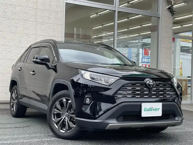 トヨタ ＲＡＶ４ G 埼玉県 2023(令5)年 5.6万km アティチュードブラックマイカ /ワンオーナー//4WD//純正10.5型メモリナビ//フルセグTV//全方位モニター//Bluetoothオーディオ//黒レザーシート//運転席パワーシート//前2席シートヒータ&エアシート//ステアリングヒーター//アダプティブクルーズコントロール//ビルトインETC2.0//スマートキーx2//LEDヘッドライト&LEDフォグ//パワーバックドア//PCS/LTA/BSM//RCTA/PKSB/RSA//クリアランスソナー//ドライブレコーダー//W.サイドエアバッグ//カーテン.ニーエアバッグ//ABS/横滑り防止装置//オートライト/オートハイビーム//革巻きステアリング//スモークフィルム//ドアバイザー//純正18インチAW//新車時保証書//取扱説明書//マルチメディア取説