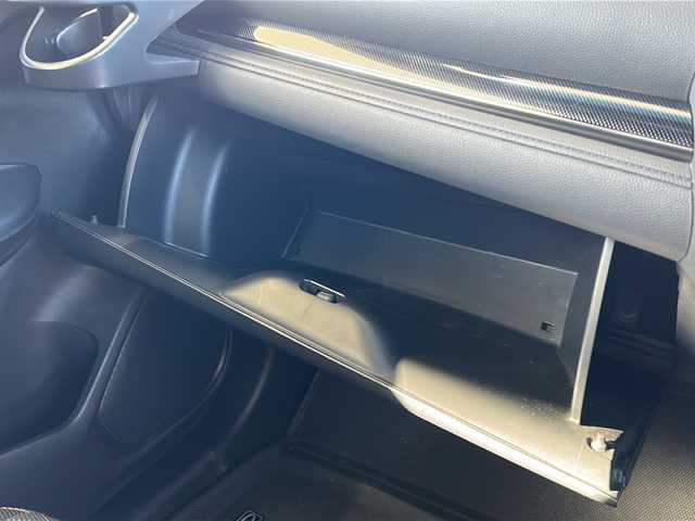 ホンダ フィット ハイブリット Sパッケージ 鳥取県 2013(平25)年 16.9万km アトラクトイエローパール ワンオーナー/スマートキー/パドルシフト/純正フルエアロ/シティブレーキサポート/レーンデパーチャーアラート/メーカーインターナビ/フルセグ・Bluetooth/バックカメラ/HDMI/USB入力/社外スピーカー/モデューロ製AWラジアル４本積込/LEDヘッドライト/フォグライト/ビルトインETC/保証書・取説