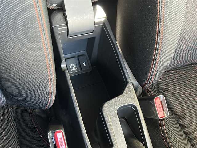 ホンダ フィット ハイブリット Sパッケージ 鳥取県 2013(平25)年 16.9万km アトラクトイエローパール ワンオーナー/スマートキー/パドルシフト/純正フルエアロ/シティブレーキサポート/レーンデパーチャーアラート/メーカーインターナビ/フルセグ・Bluetooth/バックカメラ/HDMI/USB入力/社外スピーカー/モデューロ製AWラジアル４本積込/LEDヘッドライト/フォグライト/ビルトインETC/保証書・取説