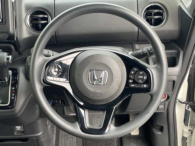 ホンダ Ｎ ＢＯＸ カスタム L 千葉県 2023(令5)年 1.7万km プラチナホワイトパール ナビＣＮ－ＨＥ０２Ｄ　バックカメラ　電動スライドドア　ＢＴ　フルセグＴＶ　ＤＶＤ　シートヒーター　ＥＴＣ　ホンダセンシング　電子パーキング　ブレーキホールド　レーダークルーズ　ドラレコ　ＬＥＤライト